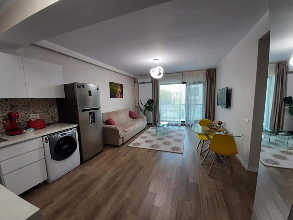 Serrenity Aparthotel Sea View Luxury Tower Navodari Bagian luar foto