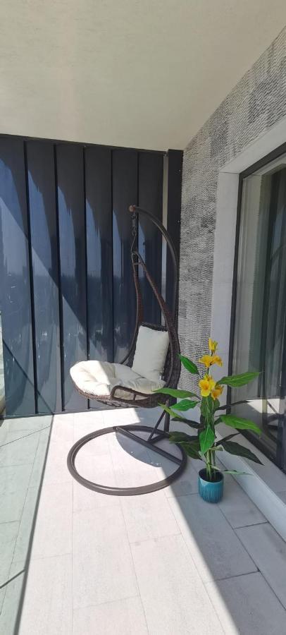 Serrenity Aparthotel Sea View Luxury Tower Navodari Bagian luar foto